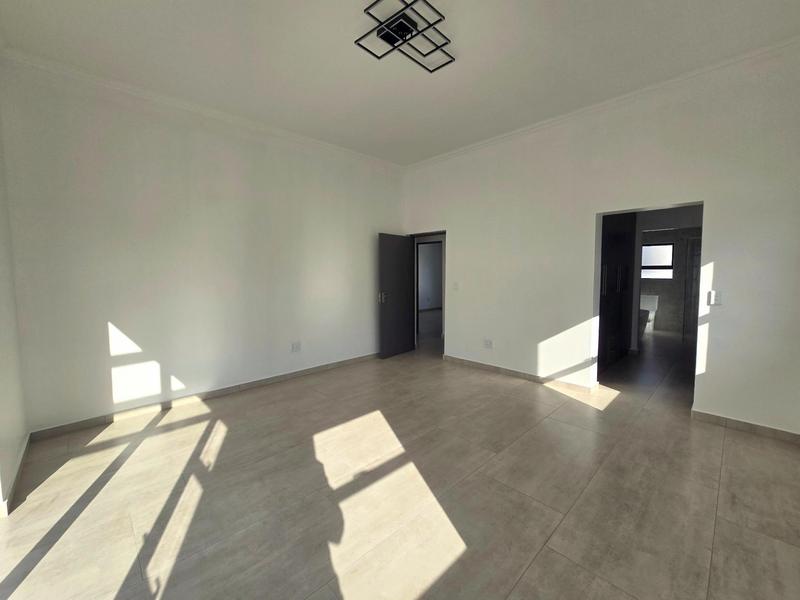 3 Bedroom Property for Sale in Britannia Bay Western Cape